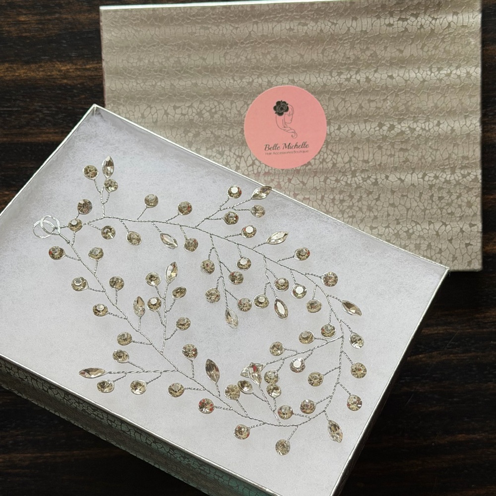 Belle Michelle Bridal Crystal Hair Piece - Never used!